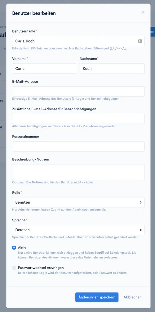 Dialog ‘Benutzer bearbeiten’ mit Benutzerdaten, Rolle, Sprache und Checkbox ‘Passwortwechsel erzwingen’