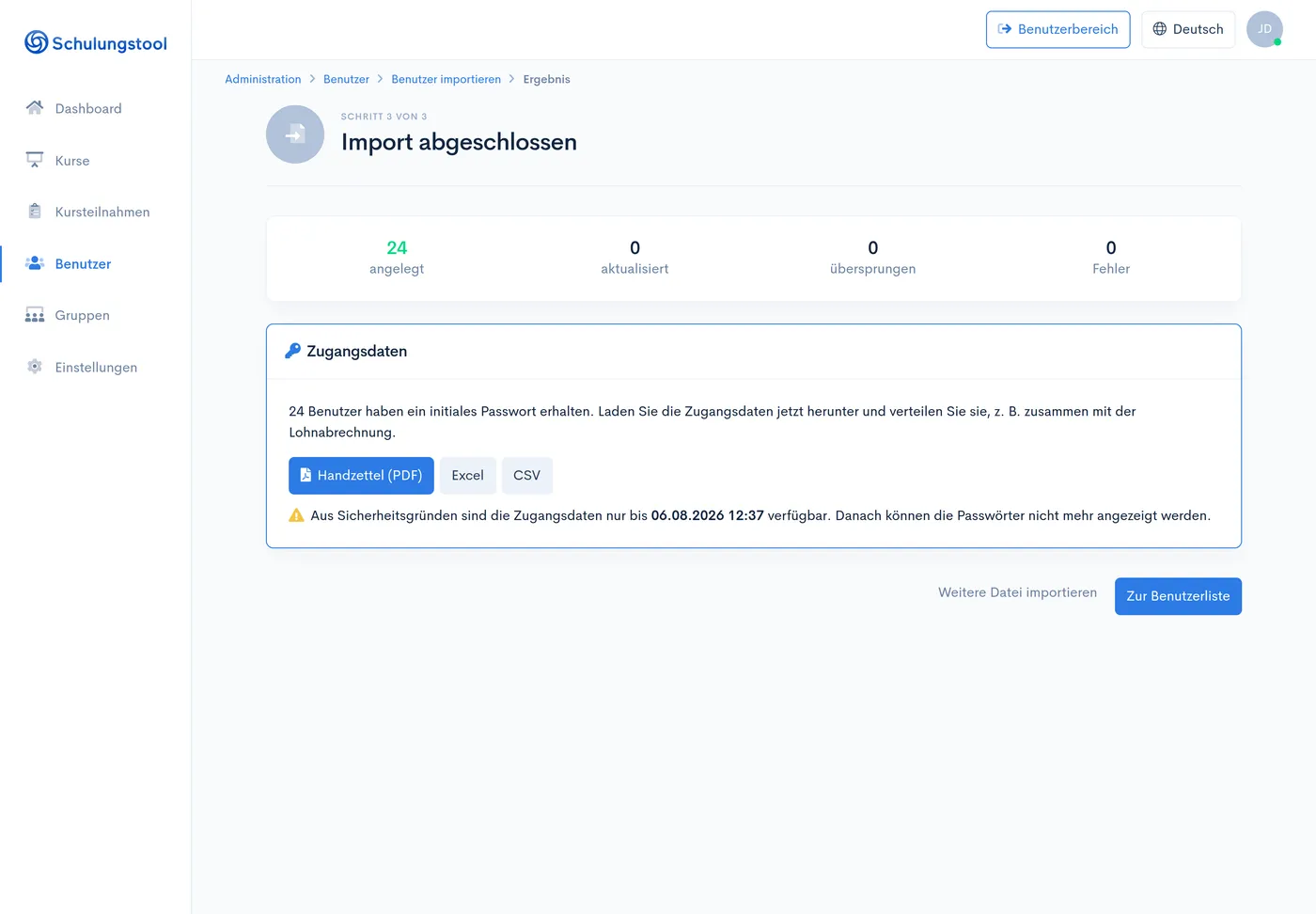 Ergebnisseite des Imports: 24 Benutzer angelegt, Karte ‘Zugangsdaten’ mit Downloads als Handzettel (PDF), Excel und CSV